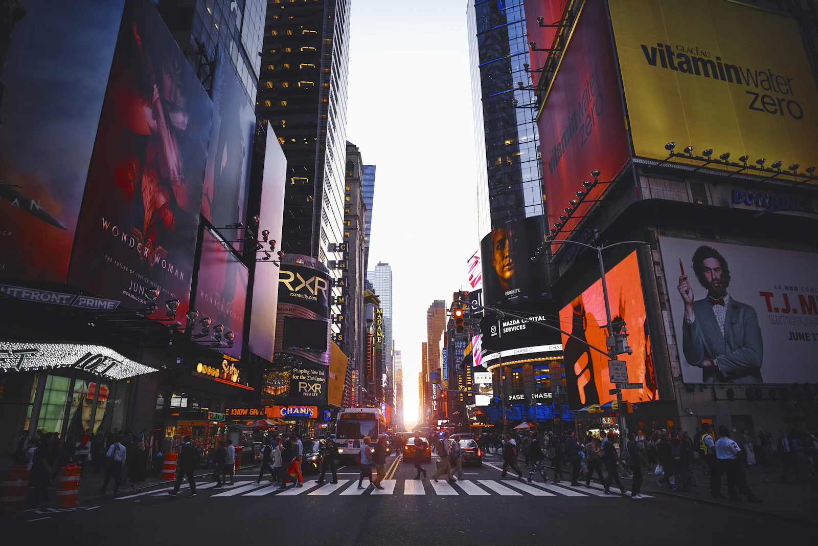 H-1B Visa 2026: Full Process, Timeline & Checklist — USA immigration and expat guide